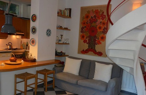 Cinque Terre Villa | Pretty White House - The perfect location close to everything you could desire.