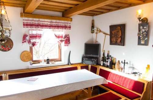 Beltinci House | Pri konjskem pajdašu