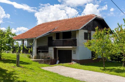 Beltinci House | Pri konjskem pajdašu