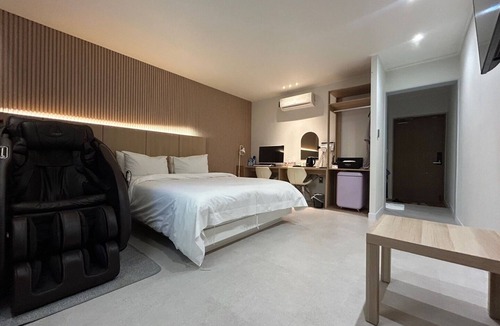 Jinhae Hotel | Priberry Hotel