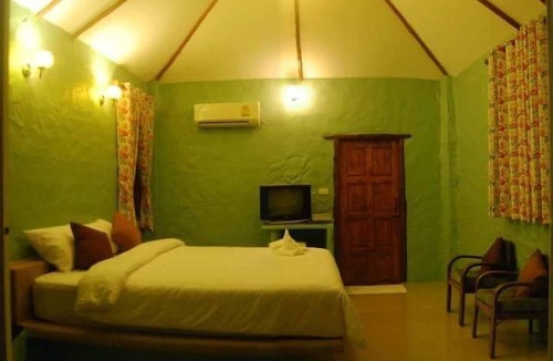 Suan Phueng Hotel | Pribpandao Home & Camping
