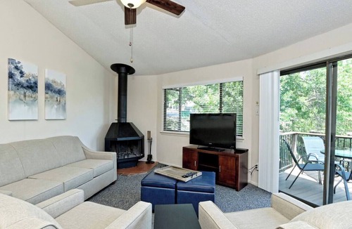 Lakeway Villa | Prickly Pear #14 - Forest Treehouse with Hot Tub Access