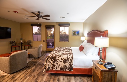 Cave Creek Hotel | Prickly Pear Inn