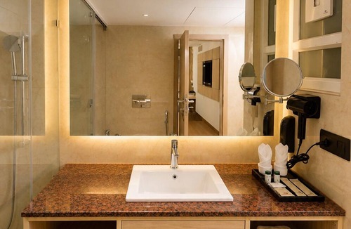 Knowledge Park III Hotel | Pride Premier Greater Noida