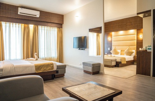 Dehradun Hotel | Pride Premier Solitaire Dehradun
