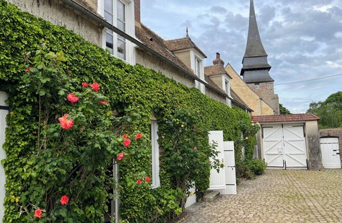 Bu House | Prieure Saint-Bû - 45min Paris - 11 bedrooms - heated pool