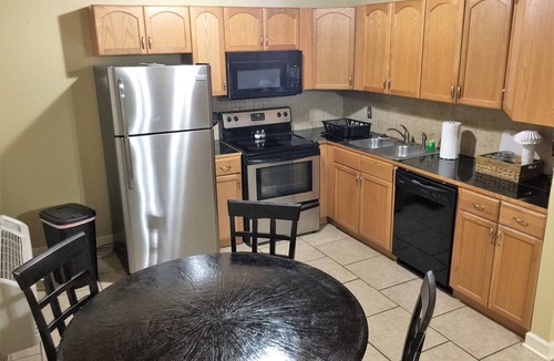 Beauregard Town Historic District Condo | Prime Downtown Spot 1 Block to Mississippi River Walk, 5 min to LSU