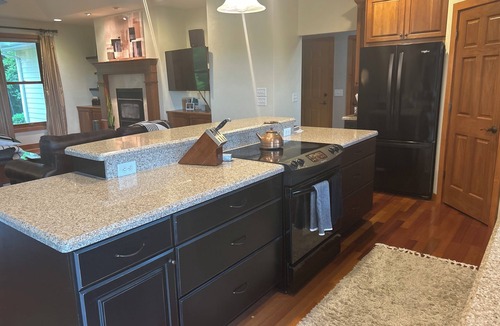 Black Wolf House | Prime EAA Location! 3BR/3BA Rental – South Side - 3 Miles to Grounds