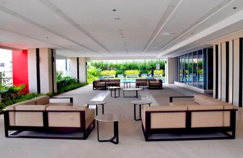 Legazpi Village Apartment | Prime End Sunset View Unit in Makati