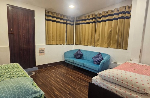 Little Mount Apartment | Prime Location 2-Bedroom Home - Minutes from Metro, Shopping & Airport