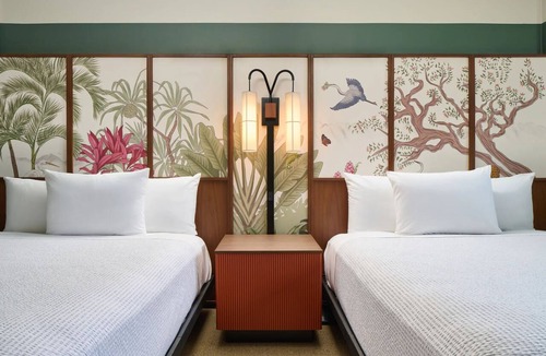 Ala Moana Hotel | Prime Location! 2 Welcoming Units with Onsite Pool Property