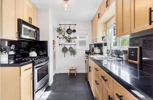Sloan Lake House | Prime Location, Cozy, Best of Denver! Book Today.