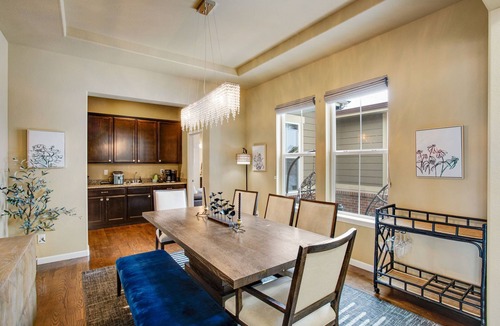 Windsor House | Prime Location | EV Outlet | Pets Ok - Sleeps 14