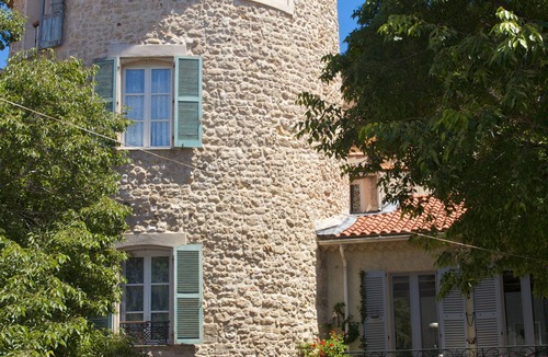 Antibes Old Town Apartment | Prime location for this 1 bedroom apartment full of charm in the heart of the ol