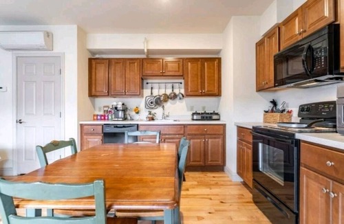 South End Apartment | Prime location in the center of downtown burlington