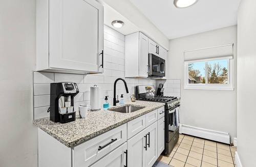 Mount Clemens Apartment | Prime Location! King Bed near Mt. Clemens Downtown