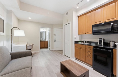 Florida Center Apartment | Prime Location Studio Near I-drive and Epic Park