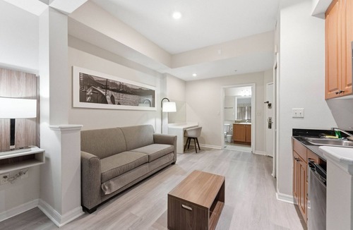 Florida Center Apartment | Prime Location Studio Near I-drive and Epic Park