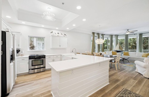 Rosemary Beach Condo | Prime Location ~ Walk to the Best of 30A~b/t Alys and Rosemary