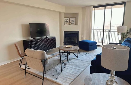 Pentagon City Apartment | Prime NOVA | Pentagon City | 1.5 Mi to DCA +DC