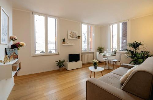Ferrara Historic Centre Apartment | PrimeLoft Cathedral-Panoramic Suite