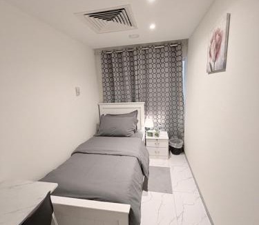 Al Khalidiyah Hostel | PrimeLuxe Stay by Lavishhub