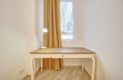 Rochapea Apartment | Primera Rivera Suite