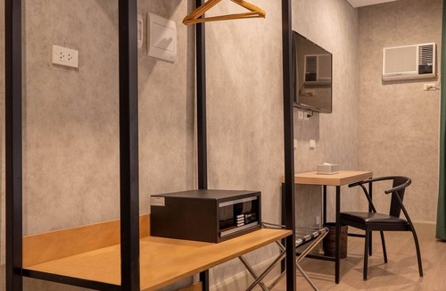 Santa Cruz Hotel | Primeway Suites Cebu