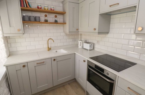 Jameston Cottage | Primrose Cottage in Manorbier.
