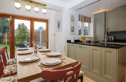 Worthing Cottage | Primrose Place