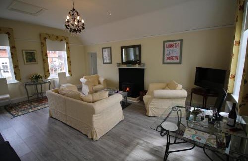 Worton Bed & Breakfast | Prince Hill House