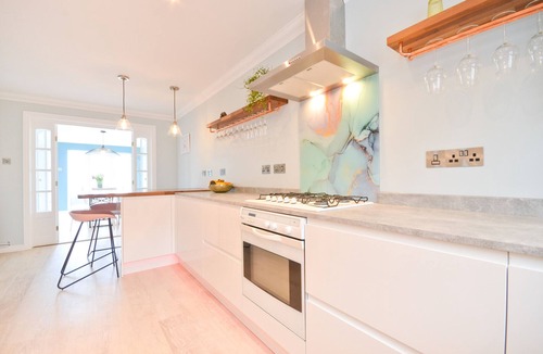Cowes Ski Chalet | Princes Esplanade