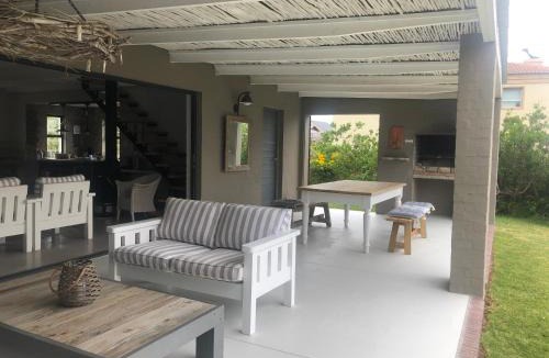 Pringle Bay House | Pringle @ 865 Jally