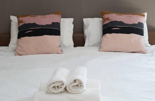 Bang Pla Soi Apartment | Prinya House