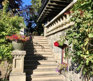 Rockland Bed & Breakfast | Prior Castle Inn