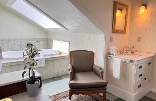 Rockland Bed & Breakfast | Prior Castle Inn