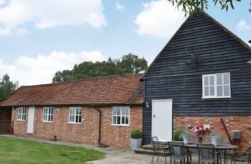 Leigh House | Priory Barn - ideal for large family groups. Sleeps 8/9 adults plus 3 children