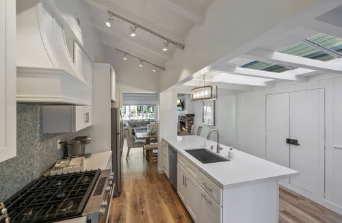 Newport Beach House | Pristine Balboa Harborside Retreat, with AC and Private Patio - 3BR/2BA