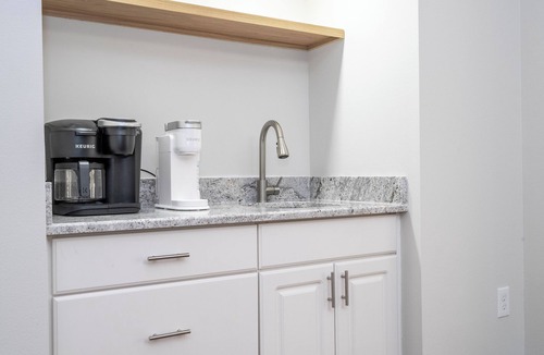 Sunset Lakes House | Pristine Fully Renovated House - 12min from Disney Parks