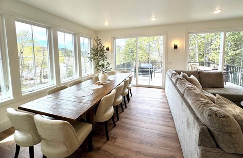 Egg Harbor House | Pristine New Build in the Heart of Egg Harbor 5 BR, 5.5 BA Sleeps 12.