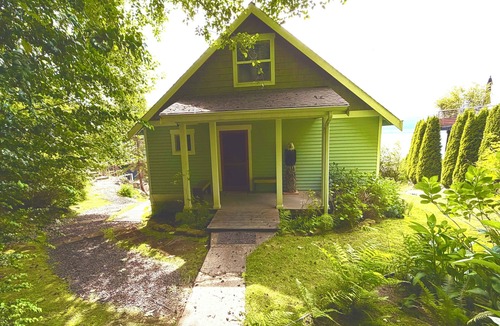 Poulsbo Cottage | Pristine Olympic Mountains and Hood Canal views from waterfront cottage