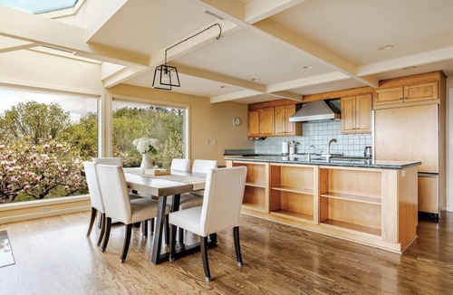 North Admiral House | Pritchard's Perch - private 2.5 acre in-city property, views from every room!