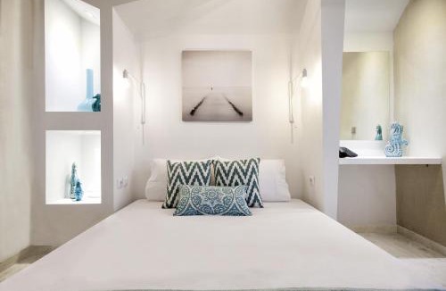 Emporio Hotel | Privée Santorini