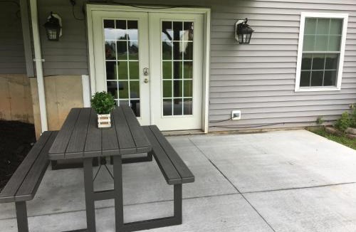 Suffield Apartment | Privacy, entertainment, comfort galore 2 BR LR 1BA Home Theater, Pool Table