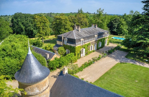 Sainte-Alvere Villa | Private estate for 20 people with a heated pool. Week available in July!