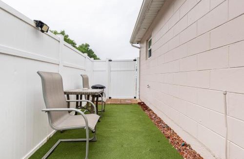 Fairvilla House | Private 1 Bed 1 Bath Orlando Oasis Shopping and Parks Nearby