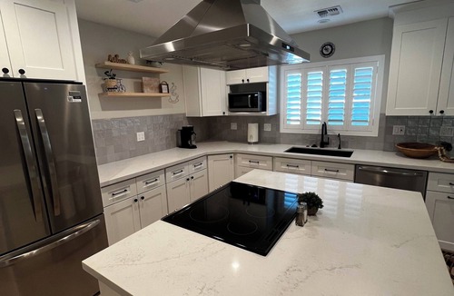 Covey House | Private 1 bedroom, 1 bath In-unit Washer-Dryer