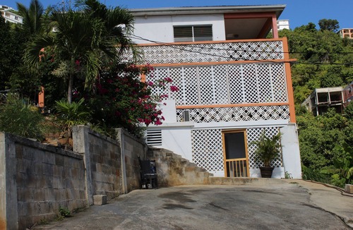 Estate Queens Quarter Apartment | Private 1 bedroom apartment - 10 min from Magens Bay Beach