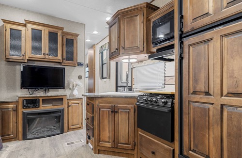 Bendena House | PRIVATE 13 Acre Motocross Track w/ 3 tracks & 2 bed 2 bath RV