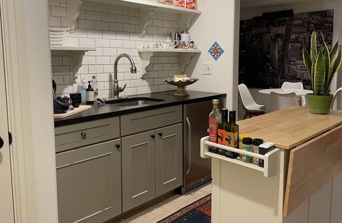 Boulder House | Private 2 bdrm, 1 bth, wet bar, renovated suite, Wifi, W/D